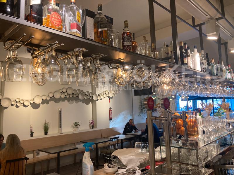 Foto d540a2ca-3714-41a1-b672-3b83a6713fc6. Lloguer local comercial a Sants Barcelona