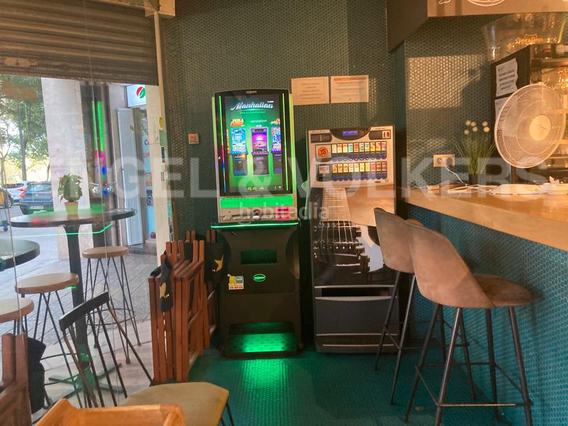 Foto c29c5721-7073-4ae4-9cd1-da4f8968b5cc. Location local commercial dans Sants Barcelona