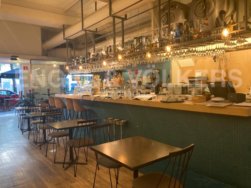 Foto 25f87aed-e73e-4667-b5ea-f506973c1387. Rent business premise in Sants Barcelona