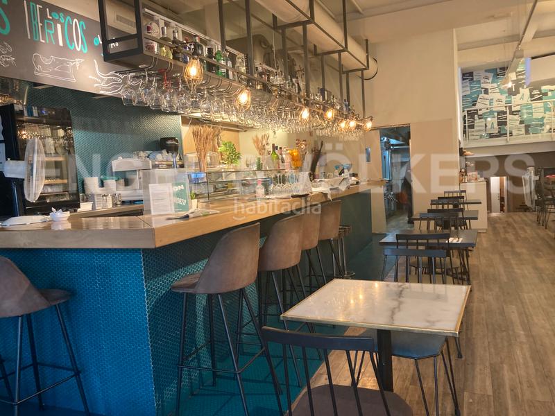 Foto b63fbea0-9b62-4356-af30-608e487f3a52. Rent business premise in Sants Barcelona