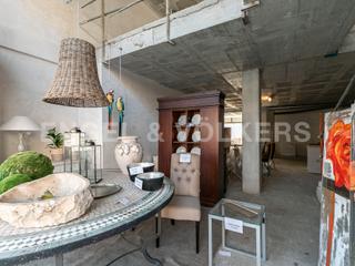 Rent Business premise in Barri de les Corts. Local nuevo les cortsla illa