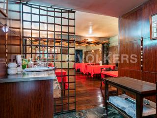 Rent Business premise in El Camp de l´Arpa del Clot. Rogentc3 en traspaso