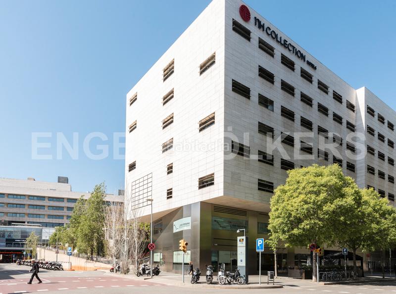 Foto 911e6848-11a3-4272-96a5-2495edefadec. Oficina a Sant Ramon - Maternitat Barcelona