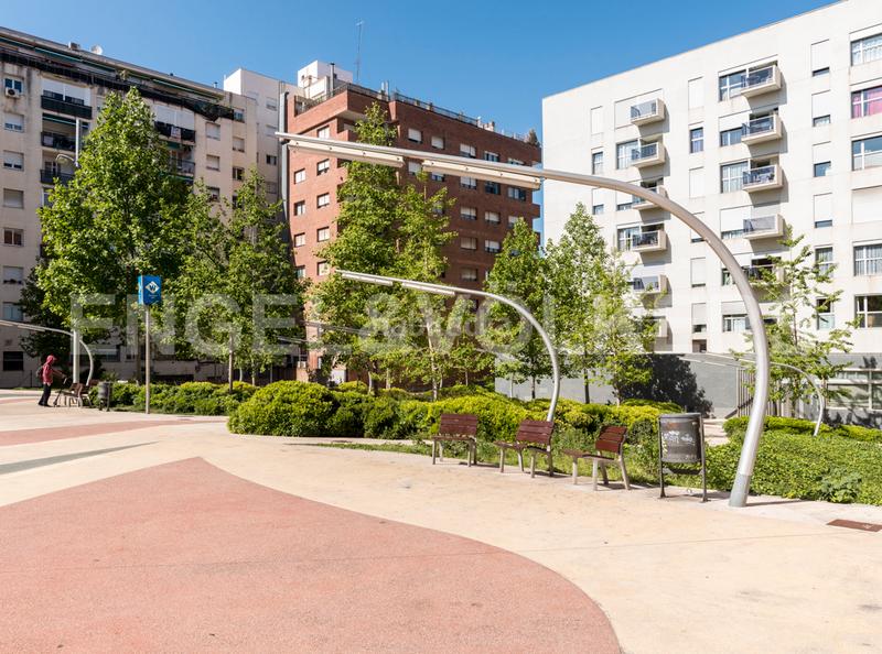 Foto a211ccfa-b8b9-4440-b054-f6f0ff75de62. Oficina a Sant Ramon - Maternitat Barcelona