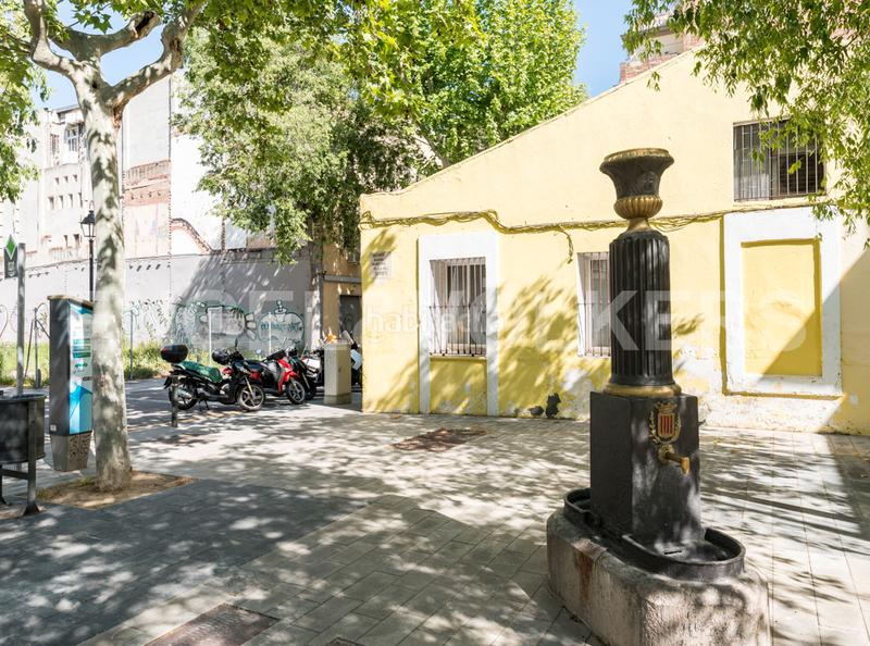 Foto f848e198-0aab-4071-b5cd-d4fd138432c9. Oficina a Sant Ramon - Maternitat Barcelona