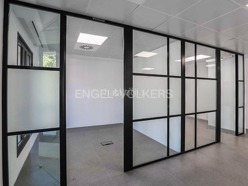 Foto 21e68593-2b5d-4012-a61a-f21d89573a5f. Lloguer oficina amb aparcament a Fort Pienc Barcelona