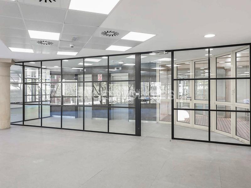 Foto b72ff79d-129b-4f40-98a1-82951cdaf882. Miete büro mit parking in Fort Pienc Barcelona