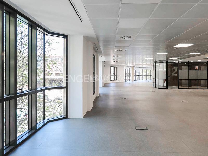 Foto d8ae96c3-254b-4ad3-b235-6d8da862f021. Miete büro mit parking in Fort Pienc Barcelona