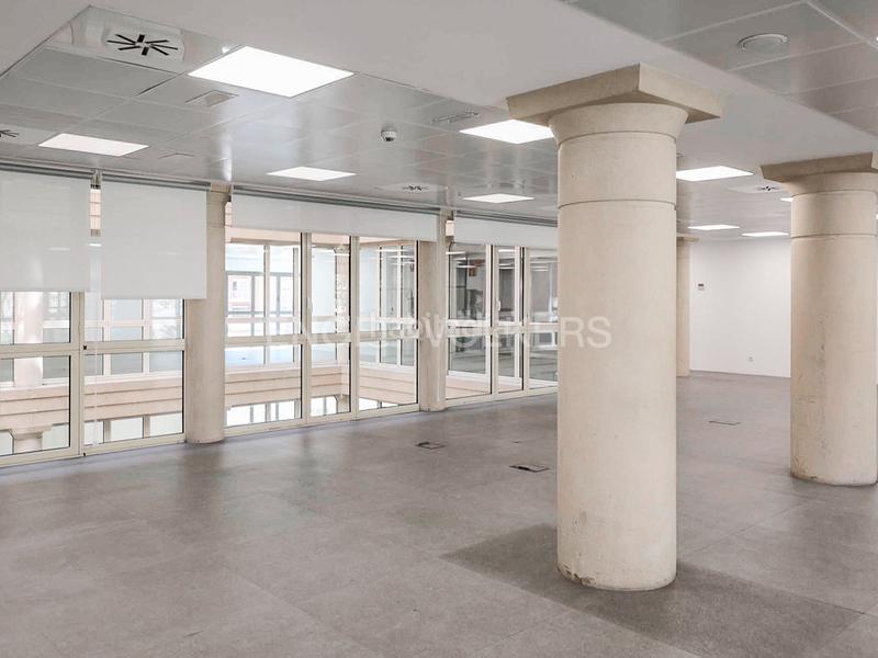 Foto ff0e98d3-59a3-45a9-9672-54a9e6e3682b. Miete büro mit parking in Fort Pienc Barcelona