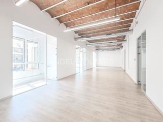 Lloguer Oficina a Dreta de l´Eixample. Estilo industrial en passeig de gràcia