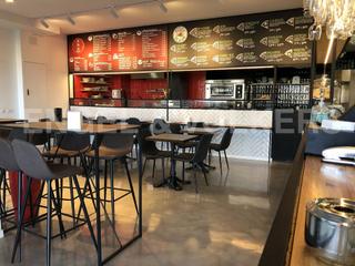 Lloguer Local Comercial a Santa Eulàlia. Food court con degustación y terraza