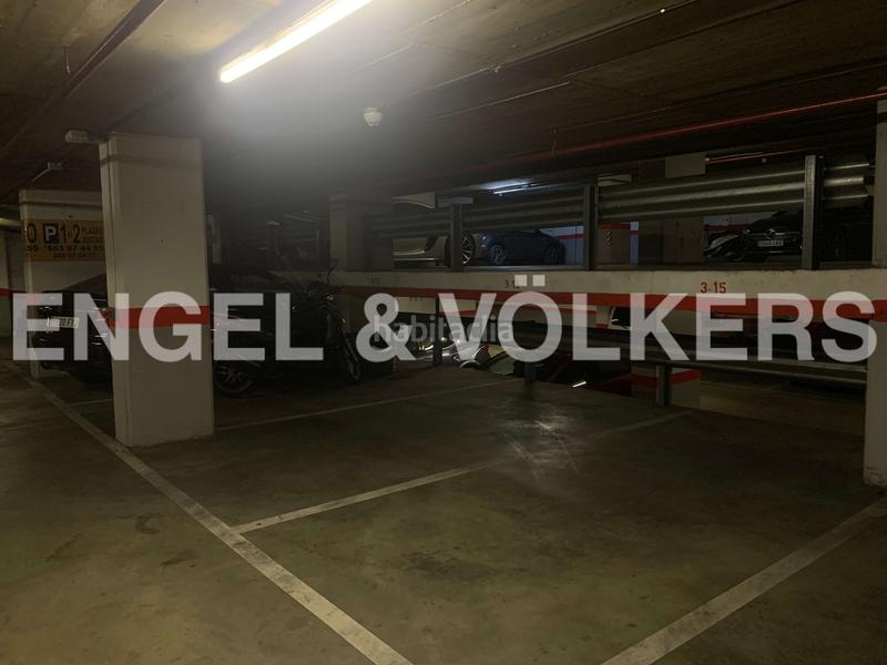 Foto 3099da79-d882-4faa-ab14-5e21171cb8e1. Lloguer aparcament cotxe a Dreta de l´Eixample Barcelona