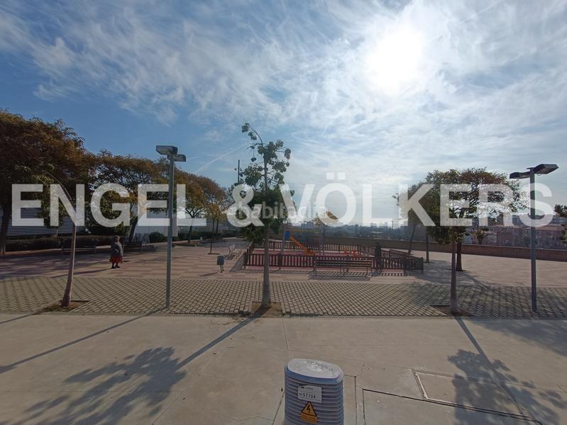 Foto 4b8a0a98-7486-43df-9c41-76369df489e8. Terrain résidentiel dans Bonavista Badalona