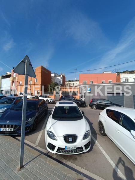 Foto c522c399-87ce-4783-a86e-193c406d0a93. Terrain résidentiel dans Bonavista Badalona