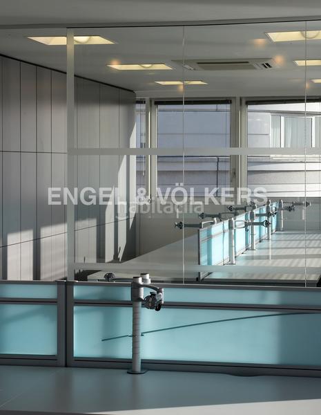 Foto 93032e27-437b-45a4-a85d-92701cc5380e. Alquiler oficina gran oficina diáfana y luminosa en distrito tecnológico 22 en Barcelona