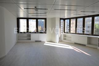 Miete Büro in Barri de les Corts. Oficina de 120m2 en avda diagonal con francesc macia