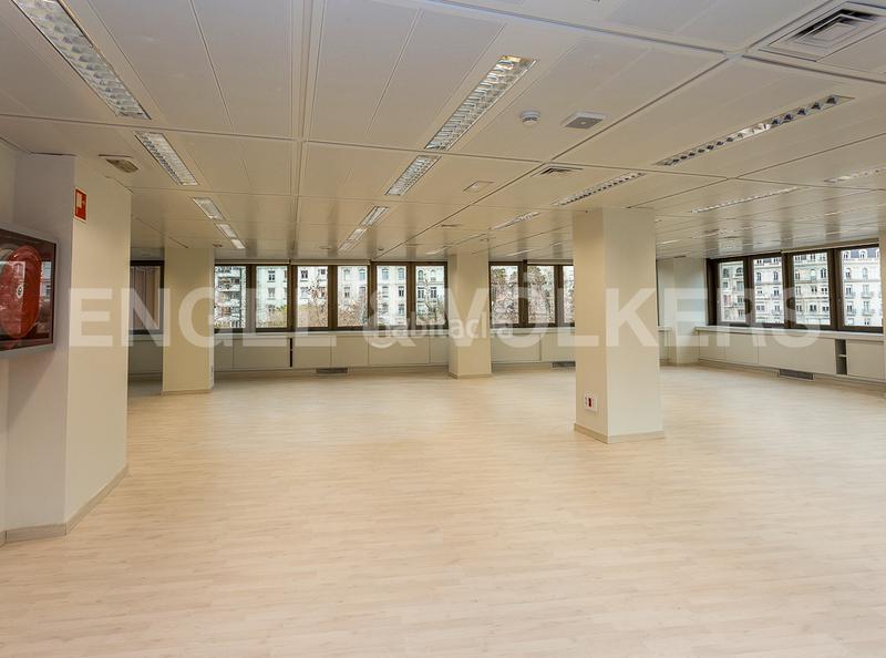 Foto 10554cab-1d94-4c53-8567-0b64f485236c. Rent office space with parking in Barri de les Corts Barcelona