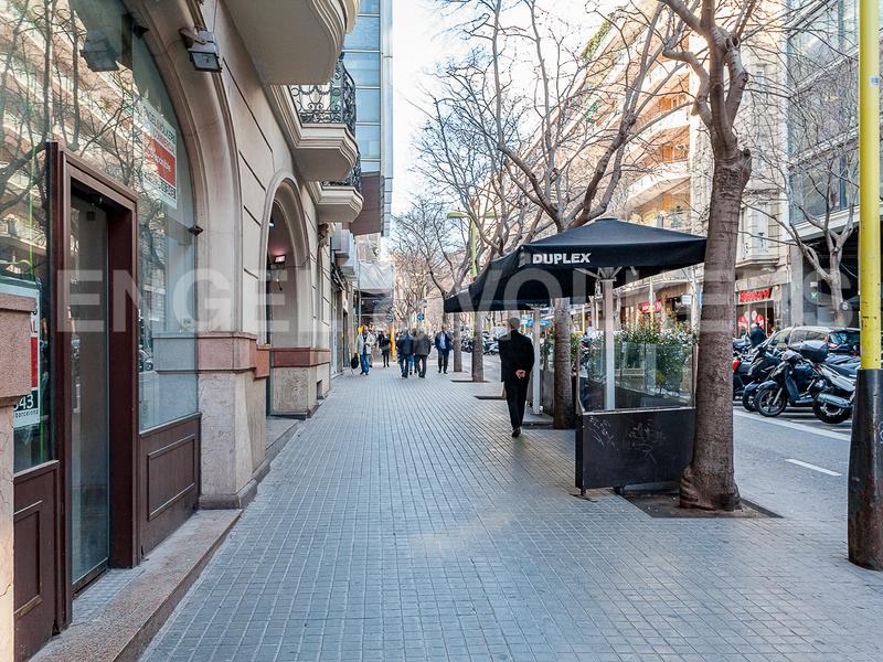 Foto bdf8be3e-a994-4655-a32f-eb3b02488052. Local comercial a Sant Gervasi - Galvany Barcelona