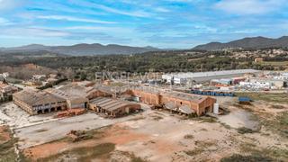 Solar industrial a Piera. Terreno industrial de 38.000 m2 en piera barcelona