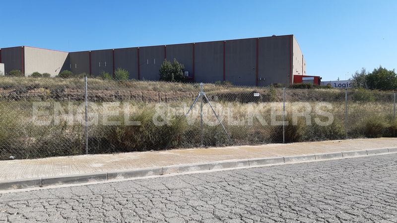 Foto e61448e9-2bed-478f-8097-b719ae23e3fa. Area edificabile industriale in Piera
