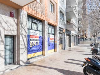 Local Comercial a Sant Martí de Provençals. Magnífico local comercial de 204m2 en gran via en venta