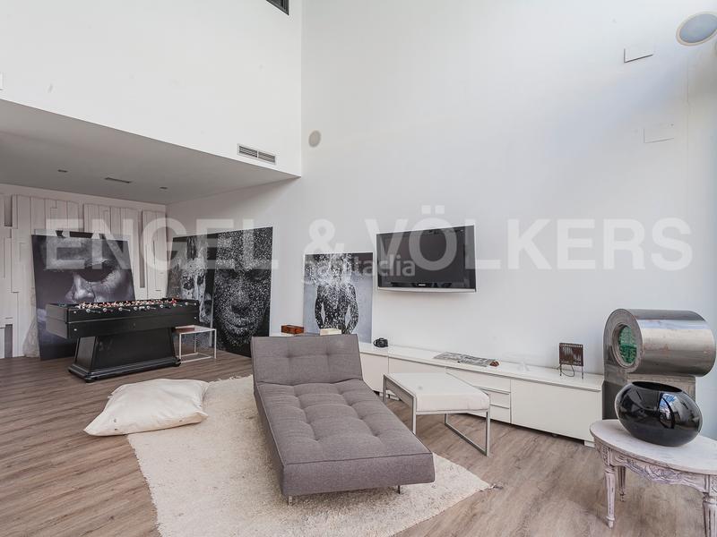 Foto b6821d6b-ef01-40bc-b732-008f410a942a. Business premise in Horta Barcelona