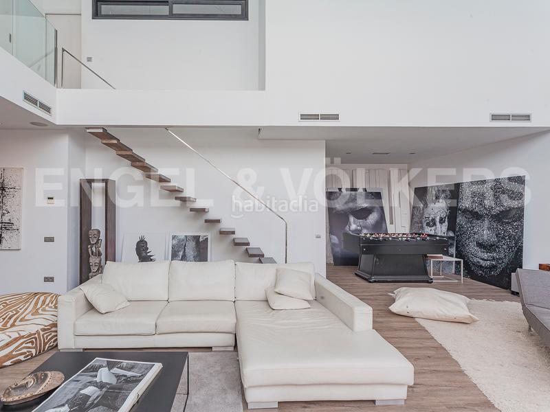 Foto f98fb34b-d0ca-4f4c-ad6e-64cdd482314d. Business premise in Horta Barcelona