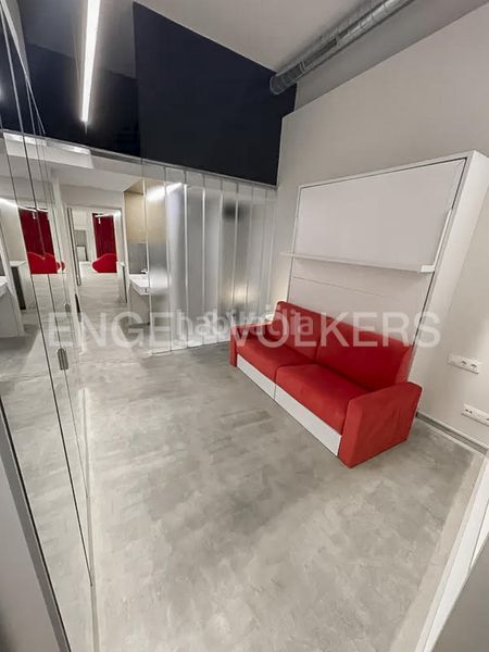Foto d86f7707-2ff9-46ab-b30c-e8f07ad18739. Local comercial a Dreta de l´Eixample Barcelona