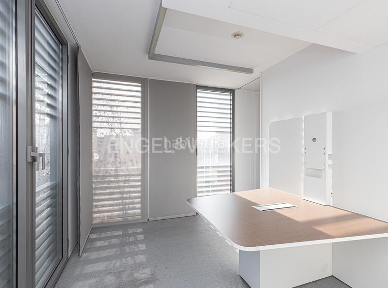 Foto 7e2ef160-9450-4e62-a478-383d18df519f. Miete büro in Tres Torres Barcelona