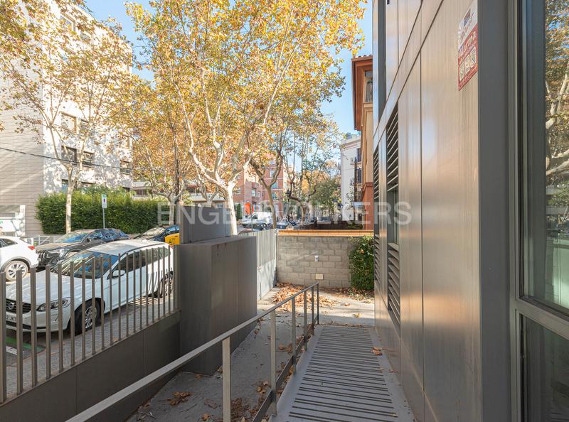 Foto 9a868984-fdab-4577-95b0-a9afcc82accb. Miete büro in Tres Torres Barcelona