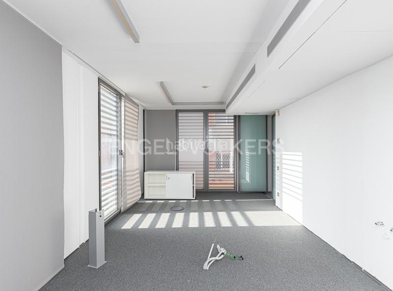 Foto 12e2a4b2-0606-4ec5-ba1b-e91669e48a1c. Rent office space in Tres Torres Barcelona