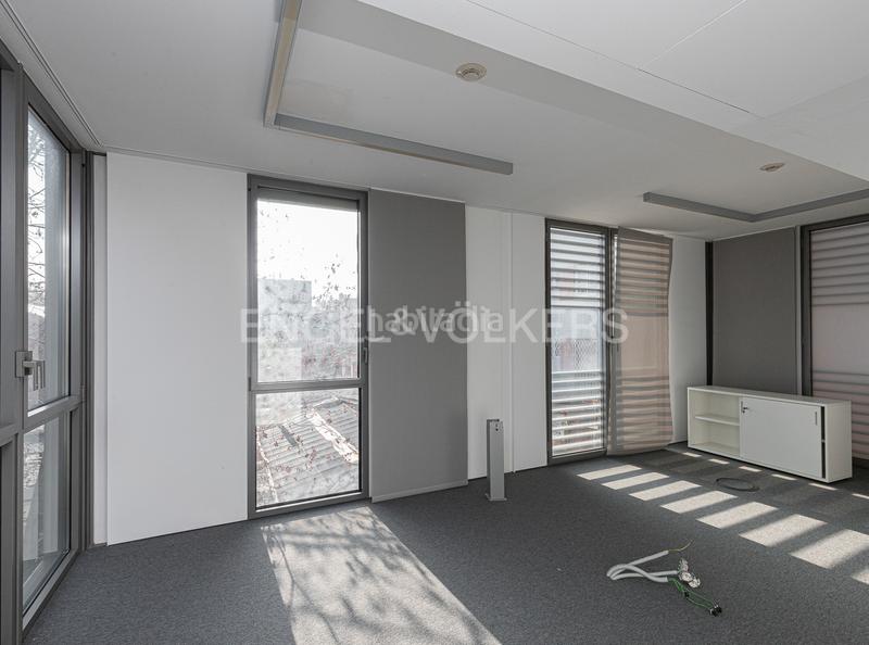 Foto 49d997ca-d067-4f96-954d-e10fd972248d. Rent office space in Tres Torres Barcelona