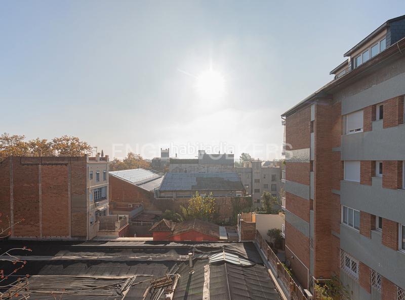 Foto 6ce448d9-f4e6-45fb-b32a-2fa87f074878. Rent office space in Tres Torres Barcelona