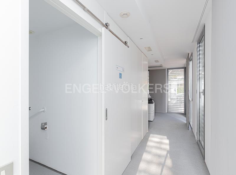 Foto 708a849e-92c9-445e-bb05-edf38d7e7cd4. Rent office space in Tres Torres Barcelona