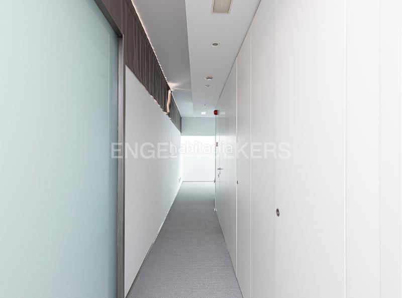 Foto 8fd9cd37-e3d1-4c6b-b02d-e3a612bd0826. Rent office space in Tres Torres Barcelona