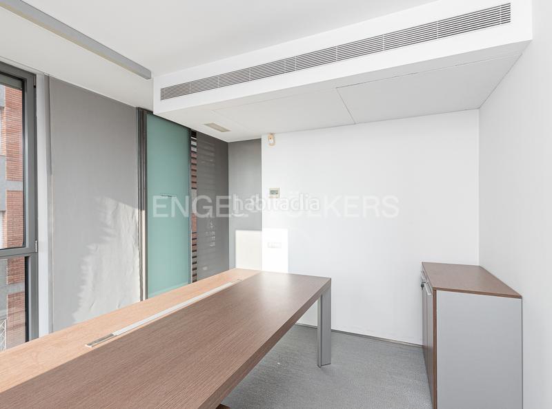 Foto a5d59135-3e0e-4656-951c-4a46685944b2. Rent office space in Tres Torres Barcelona