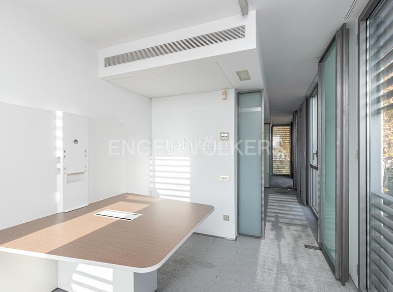 Foto b72b65b0-20d2-47d1-9470-4a2e386920b6. Rent office space in Tres Torres Barcelona