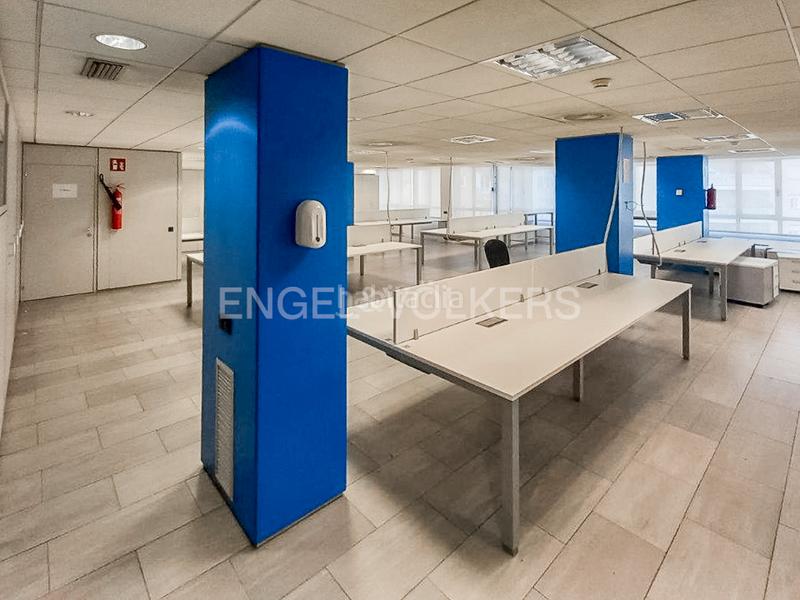 Foto a39b2549-bd2e-47c2-a4b7-4c0d6c9f2de2. Rent office space with parking in Sant Gervasi - Galvany Barcelona