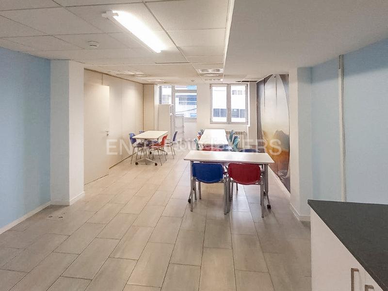 Foto fb0e34d1-20de-40ff-bd3e-c44657540187. Rent office space with parking in Sant Gervasi - Galvany Barcelona