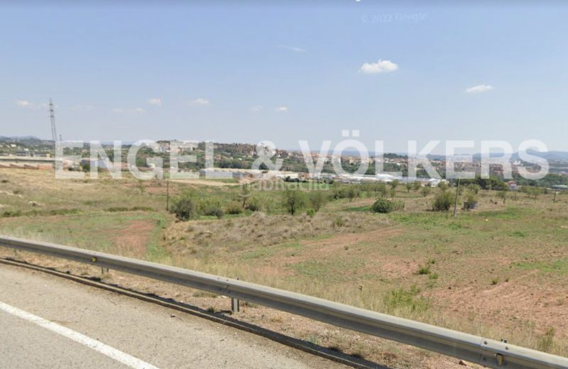 Foto 5a79396a-eec3-4484-bd32-be31f4088bee. Solar industrial a Sant Fruitós de Bages