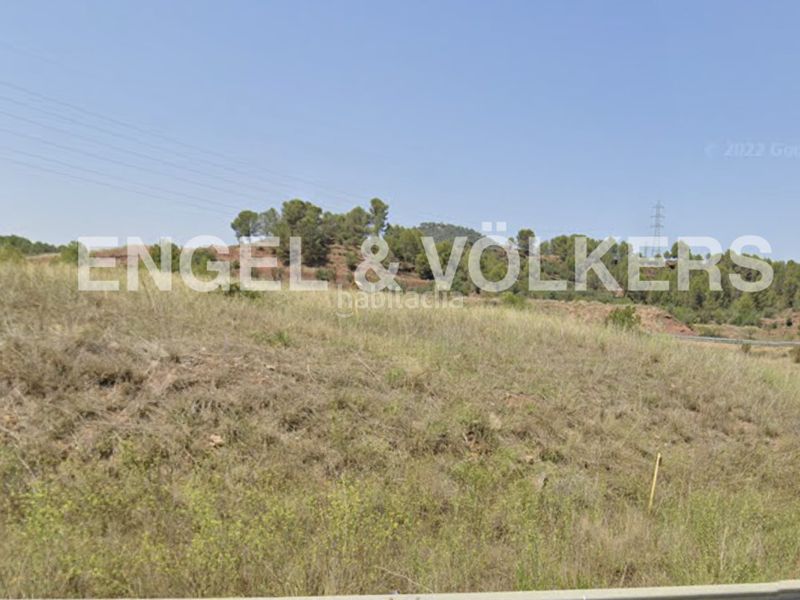 Foto aec5c525-b143-4c12-80ed-3e302e035edf. Solar industrial a Sant Fruitós de Bages
