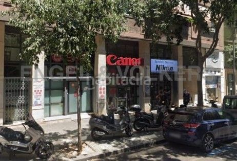 Foto ea87fce0-3aa1-4ee6-ae61-4b4ddeaf55cf. Local comercial a El Camp de l´Arpa del Clot Barcelona