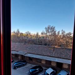 Office space in Santa Coloma de Cervelló. Oficina en la colònia gell, segunda planta