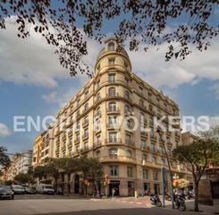 Miete Büro in Sant Gervasi - Galvany. Oficina prestigiosa con terraza en muntaner