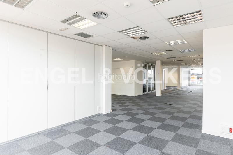 Foto 2e31a689-c8dc-455b-b4d1-9688bd7b1691. Rent office space with parking in Sant Gervasi - Galvany Barcelona