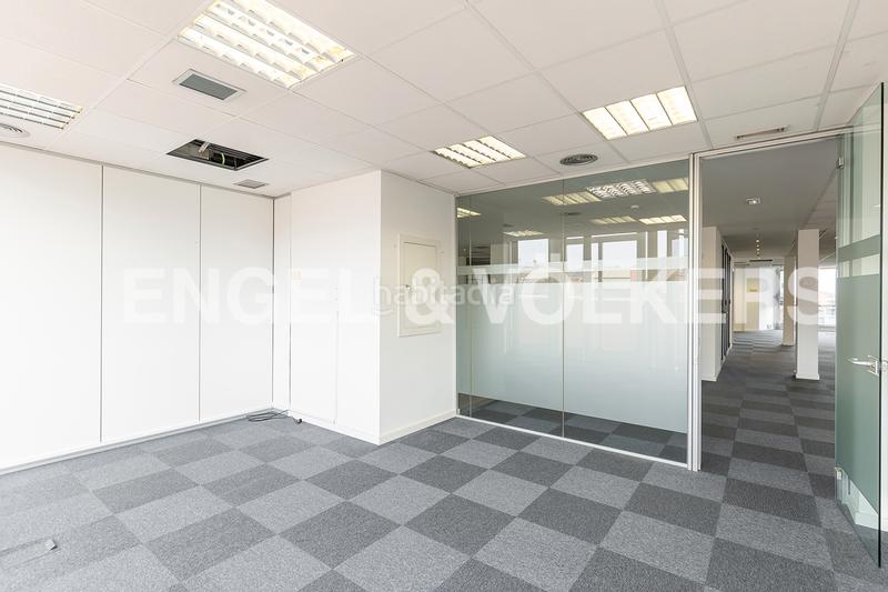 Foto 68f7713f-25d8-462a-b38a-b8ca0ec98a2c. Rent office space with parking in Sant Gervasi - Galvany Barcelona