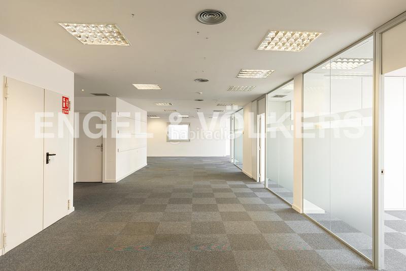 Foto 6c17762b-dd69-4c58-991c-83e76af09ebb. Rent office space with parking in Sant Gervasi - Galvany Barcelona