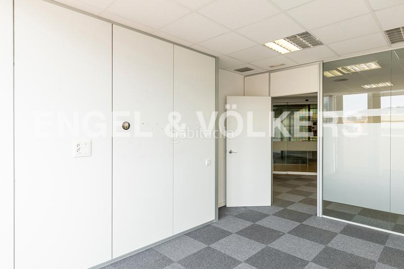 Foto 6eb3920a-6ebc-4fad-a855-d9ede1ce415a. Rent office space with parking in Sant Gervasi - Galvany Barcelona
