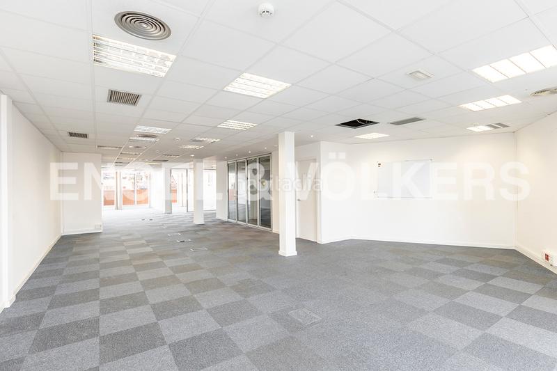 Foto 8b60d928-2b35-4fd8-b8d0-22e4deb525ae. Rent office space with parking in Sant Gervasi - Galvany Barcelona