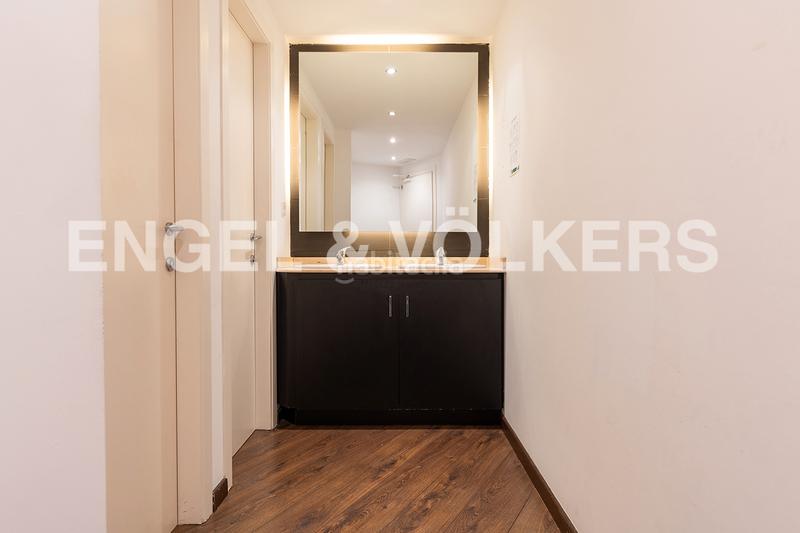 Foto 8bbad7b1-12dd-459c-a6dd-738ce97e16ad. Rent office space with parking in Sant Gervasi - Galvany Barcelona